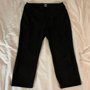 AVIA Workout cropped pants!